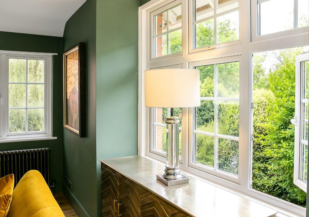 Lodge Farm - Stunning 3 Bed With Large Garden! Beckley  Kültér fotó